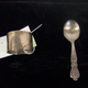 Illustration for article titled The 10 Saddest Items In Thomas "Hitman" Hearns's Police Auction